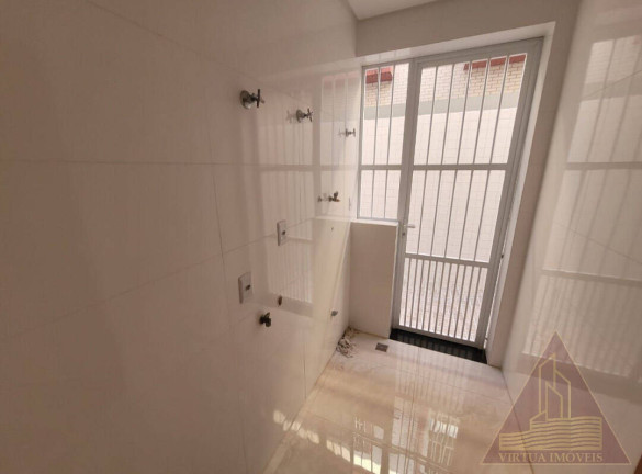 Imagem Casa com 2 Quartos à Venda, 70 m² em Embaré - Santos Imagem Casa com 2 Quartos à Venda, 70 m² em Embaré - Santos