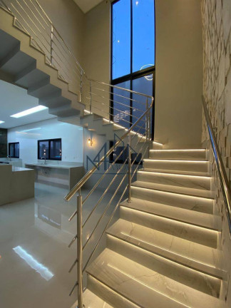 Imagem Sobrado com 3 Quartos à Venda, 312 m² em Residencial Parqville Jacarandá - Aparecida De Goiânia Imagem Sobrado com 3 Quartos à Venda, 312 m² em Residencial Parqville Jacarandá - Aparecida De Goiânia