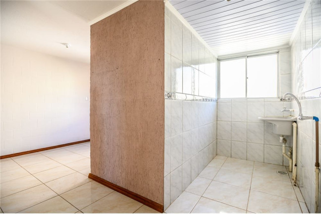 Imagem Imóvel com 2 Quartos à Venda, em Rubem Berta - Porto Alegre Imagem Imóvel com 2 Quartos à Venda, em Rubem Berta - Porto Alegre