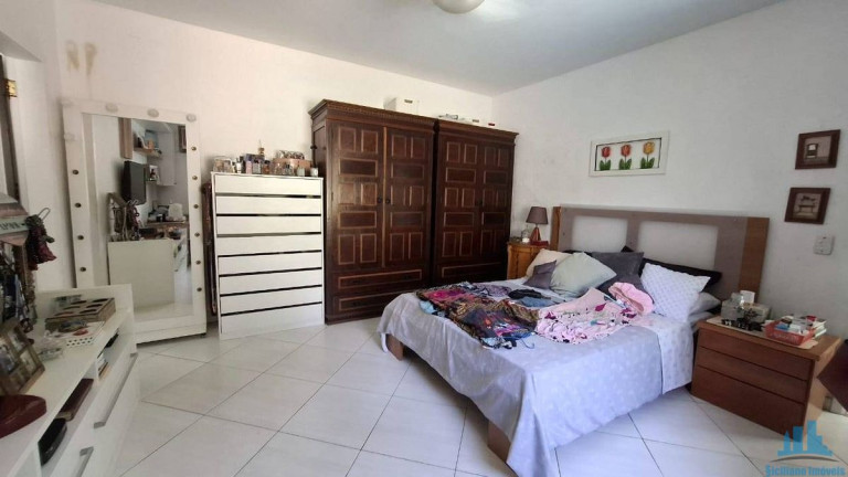 Imagem Casa com 3 Quartos à Venda, 286 m² em Serra Grande - Niterói Imagem Casa com 3 Quartos à Venda, 286 m² em Serra Grande - Niterói