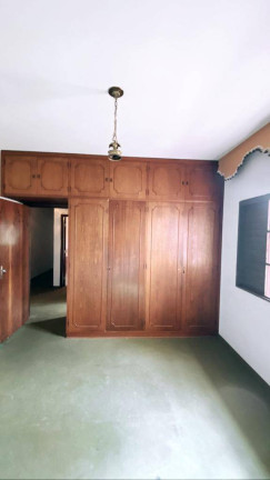 Imagem Casa com 3 Quartos à Venda, 330 m² em Botucatu Imagem Casa com 3 Quartos à Venda, 330 m² em Botucatu