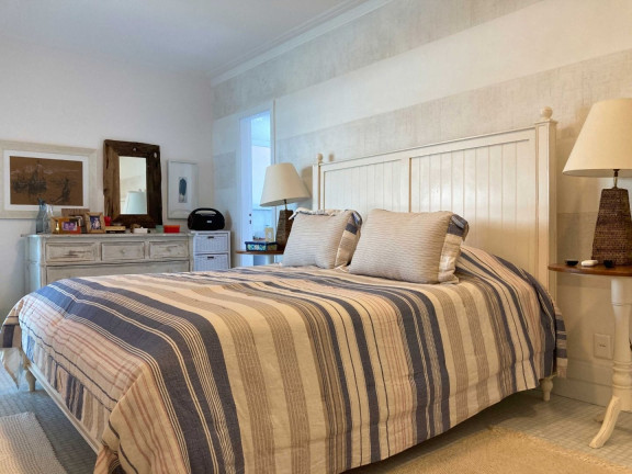 Imagem Imóvel com 4 Quartos à Venda, 366 m² em Riviera - Bertioga Imagem Imóvel com 4 Quartos à Venda, 366 m² em Riviera - Bertioga