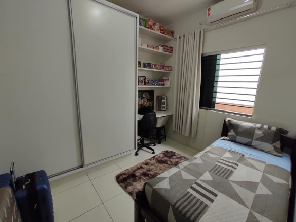 Imagem Imóvel com 
            	3             Quartos à Venda, 130 m² em 
            	Oriente Ville             - 
            	Goiania            
