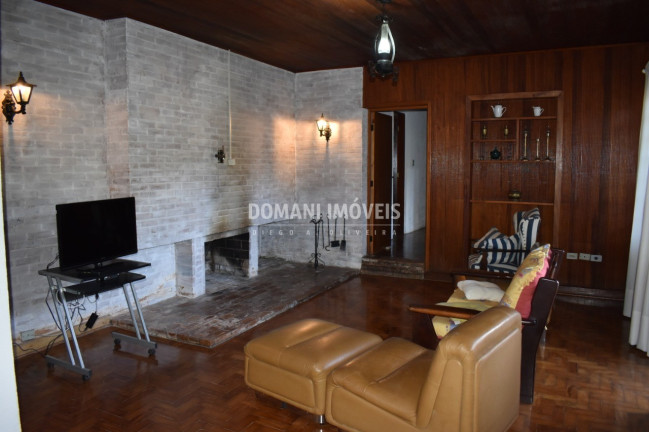 Imagem Casa com 4 Quartos à Venda, 242 m² em Região De Capivari - Campos Do Jordão Imagem Casa com 4 Quartos à Venda, 242 m² em Região De Capivari - Campos Do Jordão