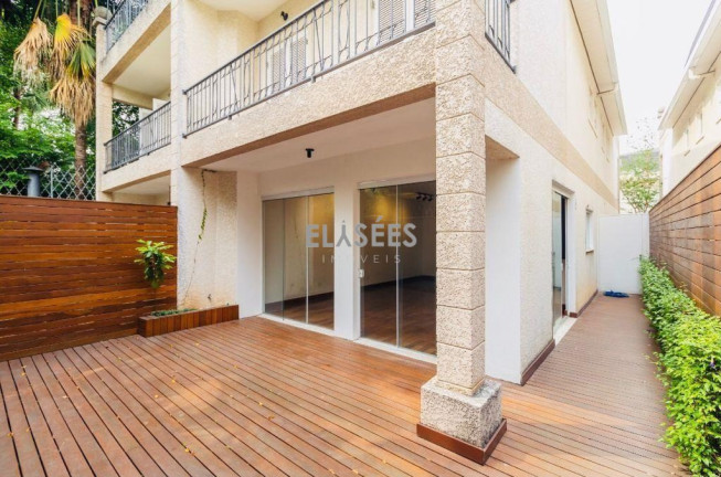 Imagem Imóvel com 3 Quartos à Venda, 300 m² em Morumbi - São Paulo Imagem Imóvel com 3 Quartos à Venda, 300 m² em Morumbi - São Paulo