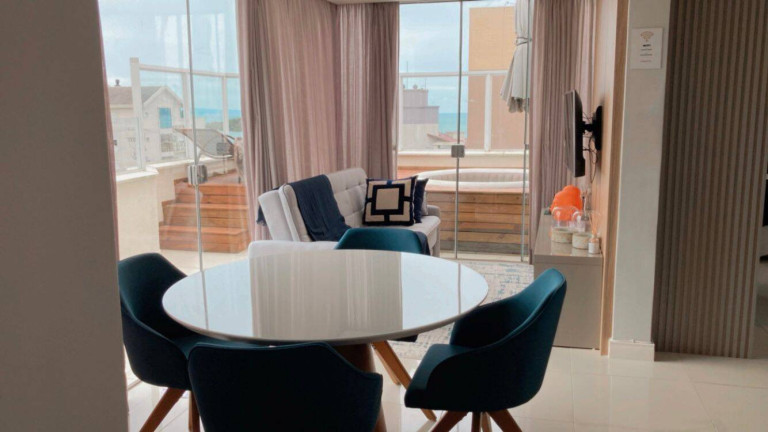 Cobertura com 1 Quarto para Temporada, 88 m² em Canasvieiras - Florianópolis