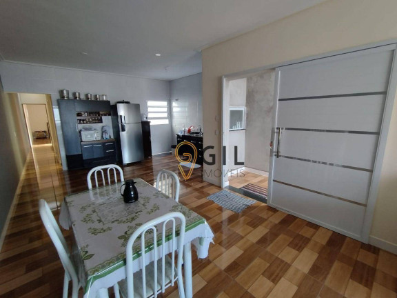 Sobrado com 2 Quartos à Venda, 133 m² em Parque Imperial - Jacareí