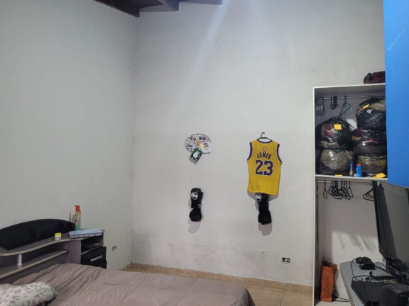 Imagem Sobrado com 3 Quartos à Venda, 273 m² em Vila Acoreana - Poá