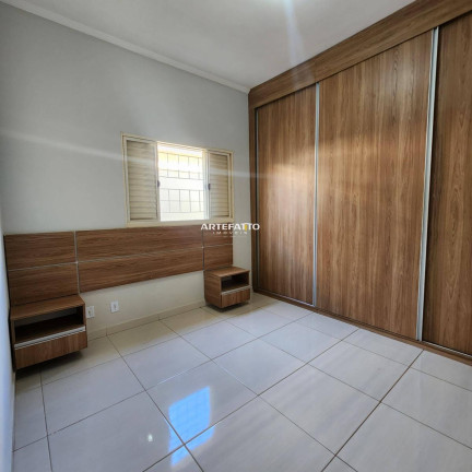 Imagem Casa com 2 Quartos à Venda, 92 m² Imagem Casa com 2 Quartos à Venda, 92 m²