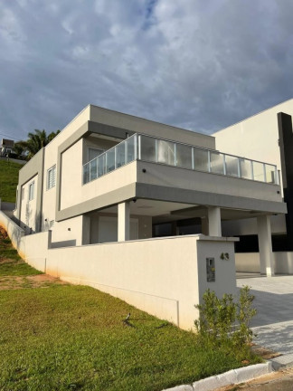 Imagem Casa com 3 Quartos à Venda, 402 m² em Centro - Camboriú Imagem Casa com 3 Quartos à Venda, 402 m² em Centro - Camboriú