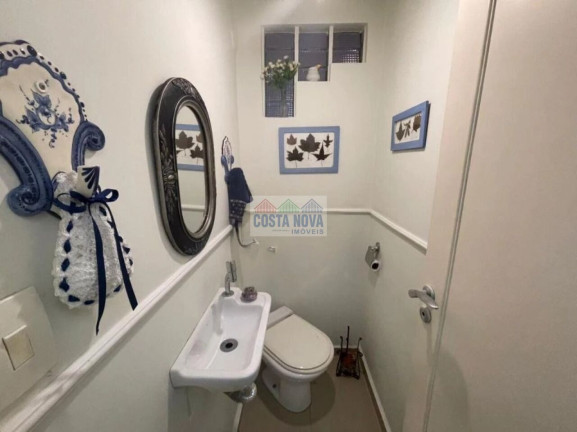 Imagem Apartamento com 3 Quartos à Venda, 221 m²