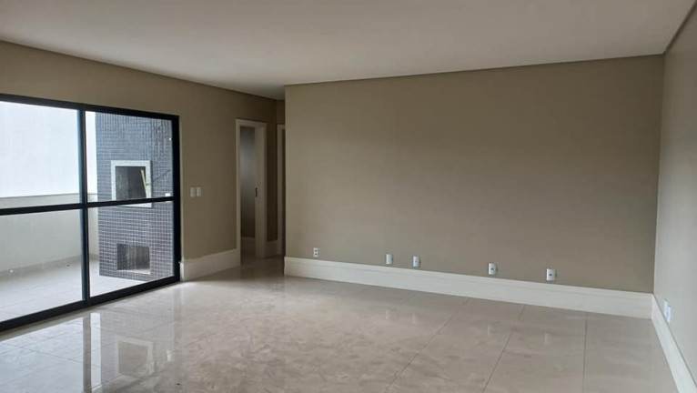 Imagem Apartamento com 3 Quartos à Venda, 143 m² em Centro - Criciúma