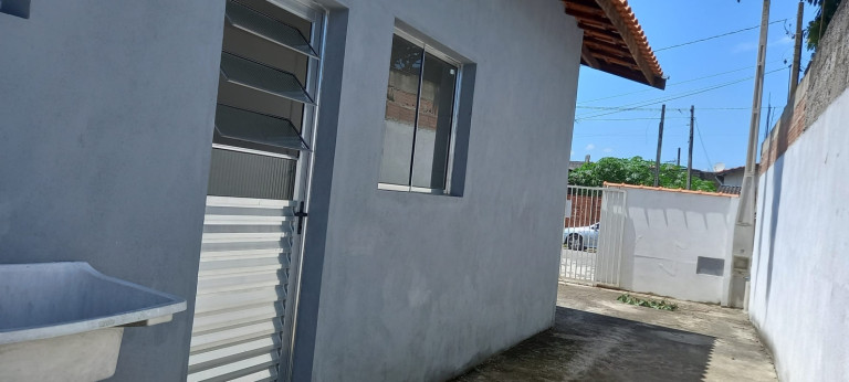 Imagem Casa com 2 Quartos à Venda, 60 m² em Conjunto Residencial Araretama - Pindamonhangaba Imagem Casa com 2 Quartos à Venda, 60 m² em Conjunto Residencial Araretama - Pindamonhangaba