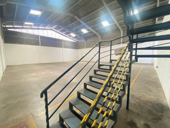 Imagem Galpão para Alugar, 630 m² em Jardim Santa Marta (fazendinha) - Santana De Parnaíba