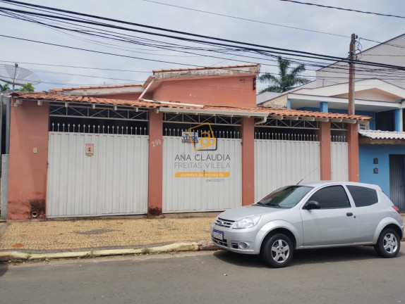 Casa com 3 Quartos à Venda,  em Brasil - Itu
