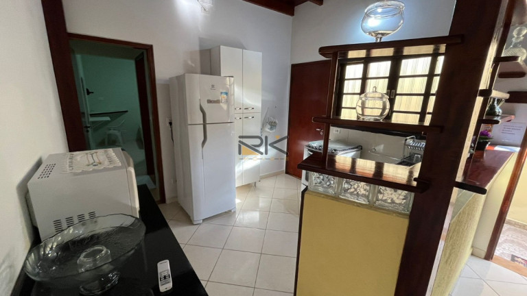 Imagem Sobrado com 5 Quartos à Venda, 208 m² em Barra Da Lagoa - Ubatuba