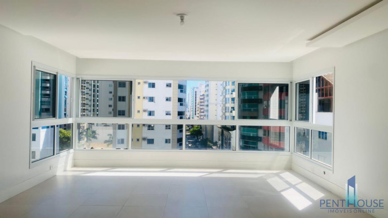 Imagem Apartamento com 3 Quartos à Venda, 136 m² em Centro - Balneário Camboriú Imagem Apartamento com 3 Quartos à Venda, 136 m² em Centro - Balneário Camboriú