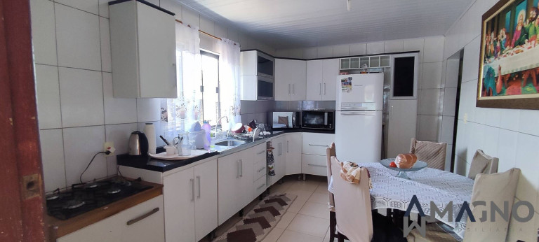 Imagem Casa com 5 Quartos à Venda, 582 m² em Santa Felicidade - Cascavel