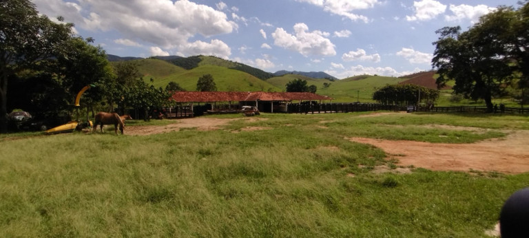 Imagem Fazenda à Venda, 100 m² em Parque Das Rosas - Roseira Imagem Fazenda à Venda, 100 m² em Parque Das Rosas - Roseira