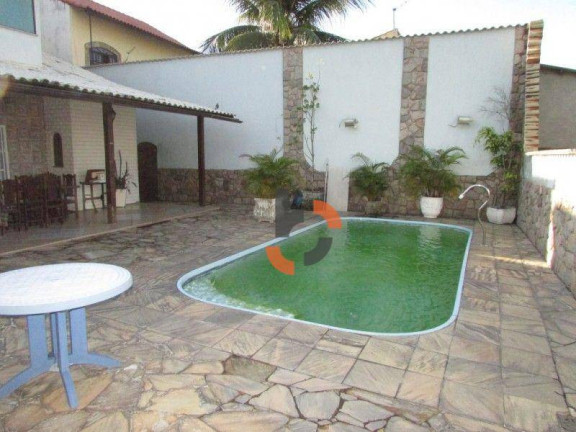 Imagem Casa com 4 Quartos à Venda, 390 m² em Califórnia - Nova Iguaçu
