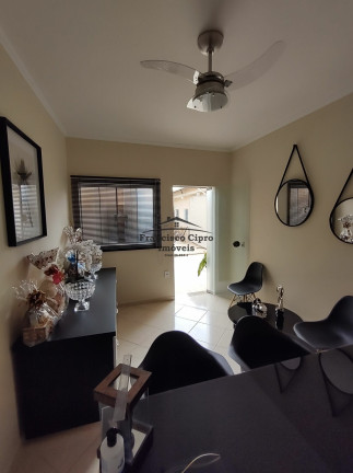 Imagem Casa com 3 Quartos à Venda, 233 m² em Santa Luzia - Guaratinguetá Imagem Casa com 3 Quartos à Venda, 233 m² em Santa Luzia - Guaratinguetá