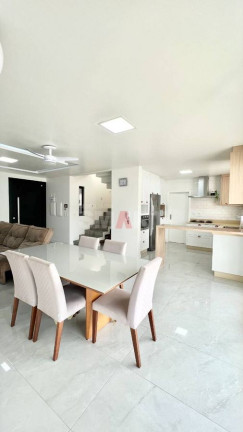 Imagem Casa com 4 Quartos à Venda, 206 m² em Três Rios Do Norte - Jaraguá Do Sul Imagem Casa com 4 Quartos à Venda, 206 m² em Três Rios Do Norte - Jaraguá Do Sul
