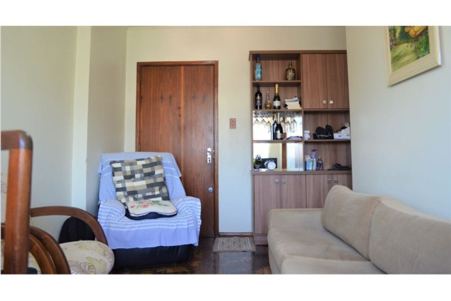 Imóvel com 2 Quartos à Venda,  em Passo Da Areia - Porto Alegre