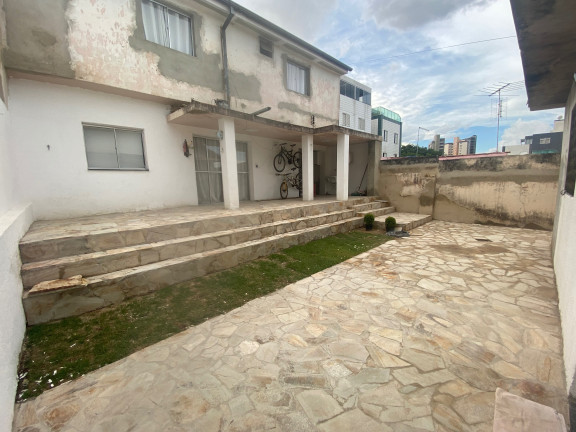 Imagem Casa com 3 Quartos à Venda, 300 m² em Caiçaras - Belo Horizonte Imagem Casa com 3 Quartos à Venda, 300 m² em Caiçaras - Belo Horizonte