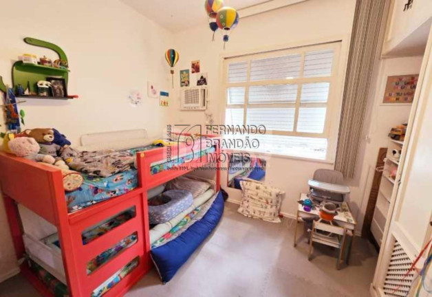 Imagem Imóvel com 2 Quartos à Venda, 80 m² em Copacabana - Rio De Janeiro Imagem Imóvel com 2 Quartos à Venda, 80 m² em Copacabana - Rio De Janeiro