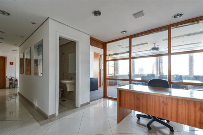 Sala Comercial à Venda, 250 m² em Bela Vista - São Paulo