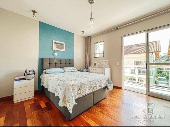 Imagem Casa com 4 Quartos à Venda, 186 m² em Agriões - Teresópolis