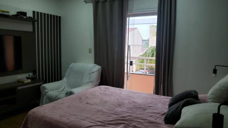 Imagem Casa com 5 Quartos à Venda, 210 m² em São José Operário - Manaus Imagem Casa com 5 Quartos à Venda, 210 m² em São José Operário - Manaus