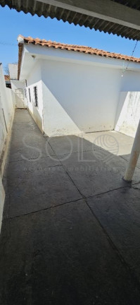 Imagem Casa com 2 Quartos à Venda, 125 m² em Jardim Roberto Selmi Dei - Araraquara Imagem Casa com 2 Quartos à Venda, 125 m² em Jardim Roberto Selmi Dei - Araraquara