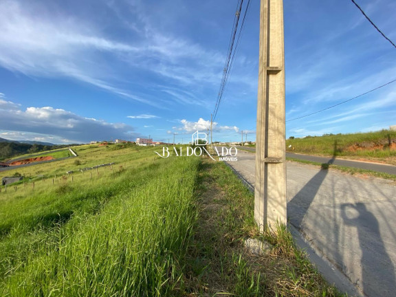 Imagem Terreno à Venda, 300 m² em Centro - Extrema Imagem Terreno à Venda, 300 m² em Centro - Extrema