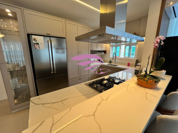 Imagem Imóvel com 3 Quartos à Venda, 159 m² em Meia Praia - Itapema Imagem Imóvel com 3 Quartos à Venda, 159 m² em Meia Praia - Itapema