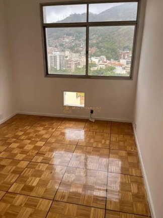 Imagem Apartamento com 3 Quartos à Venda, 130 m² em Tijuca - Rio De Janeiro Imagem Apartamento com 3 Quartos à Venda, 130 m² em Tijuca - Rio De Janeiro