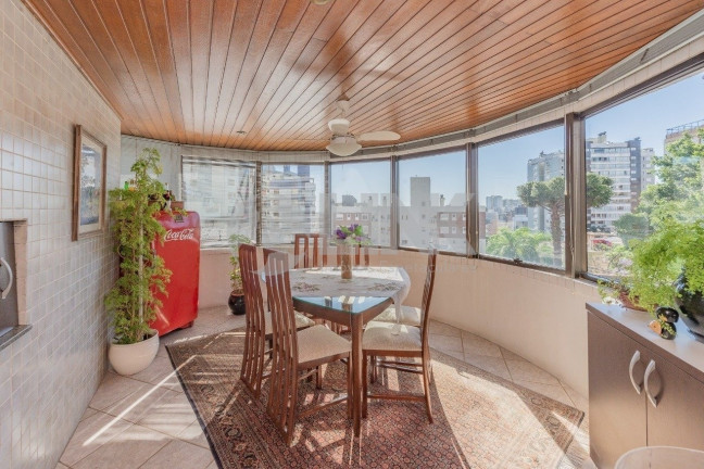 Imagem Apartamento com 3 Quartos à Venda, 107 m² em Rio Branco - Porto Alegre Imagem Apartamento com 3 Quartos à Venda, 107 m² em Rio Branco - Porto Alegre