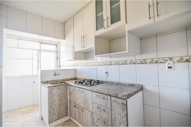 Imagem Imóvel com 2 Quartos à Venda, 71 m² em Cristal - Porto Alegre Imagem Imóvel com 2 Quartos à Venda, 71 m² em Cristal - Porto Alegre