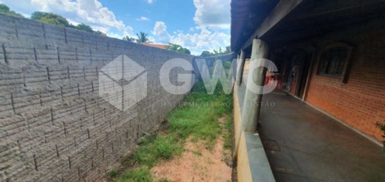 Imagem Imóvel com 3 Quartos à Venda,  em Centro (padre Nóbrega) - Marília