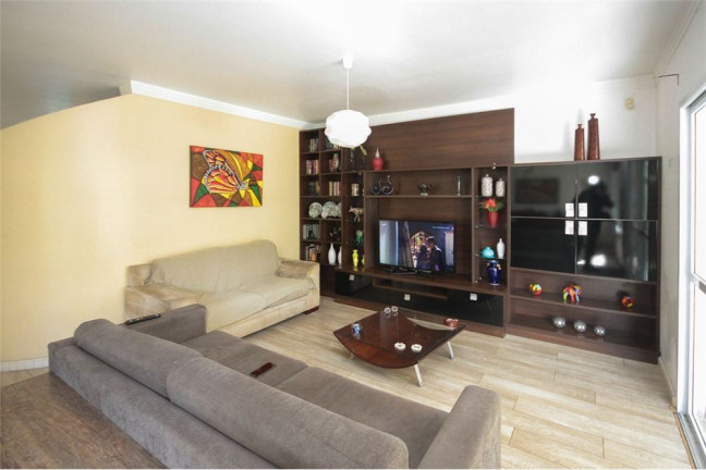 Imagem Casa com 6 Quartos à Venda, em Mooca - São Paulo Imagem Casa com 6 Quartos à Venda, em Mooca - São Paulo