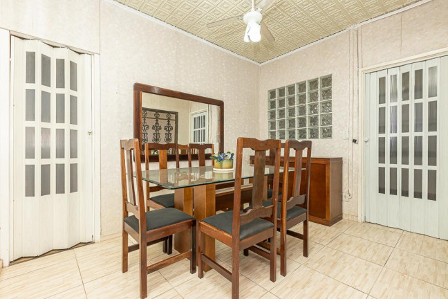 Imagem Casa com 3 Quartos à Venda, 225 m² em Seminário - Curitiba Imagem Casa com 3 Quartos à Venda, 225 m² em Seminário - Curitiba