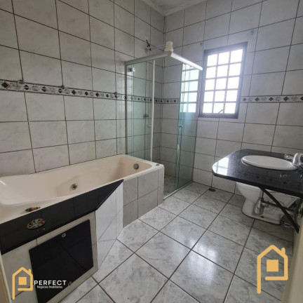 Imagem Casa com 1 Quarto à Venda, 250 m² em Conjunto Habitacional água Quente - Taubaté Imagem Casa com 1 Quarto à Venda, 250 m² em Conjunto Habitacional água Quente - Taubaté