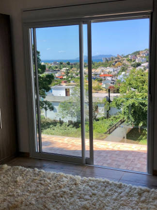 Imagem Casa com 3 Quartos à Venda, 254 m² em Jardim Panorâmico - Garopaba Imagem Casa com 3 Quartos à Venda, 254 m² em Jardim Panorâmico - Garopaba