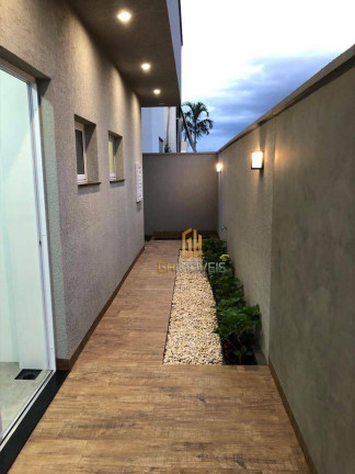 Imagem Casa com 4 Quartos à Venda, 200 m² em Jardins Lisboa - Goiânia Imagem Casa com 4 Quartos à Venda, 200 m² em Jardins Lisboa - Goiânia