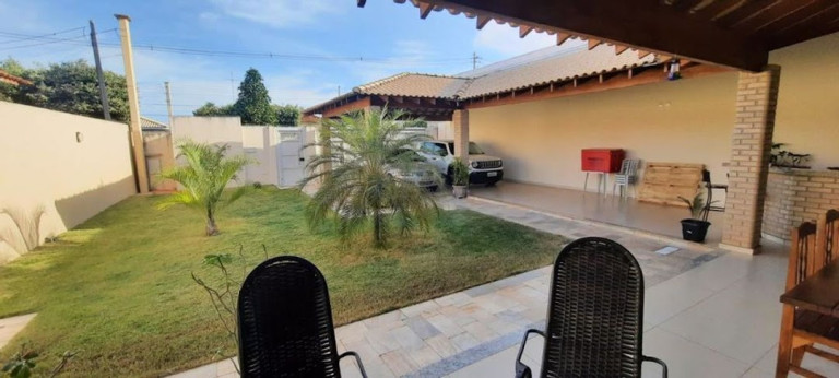 Imagem Casa com 3 Quartos à Venda, 200 m² em Centro - Guararapes Imagem Casa com 3 Quartos à Venda, 200 m² em Centro - Guararapes