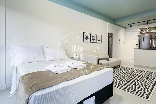Imagem Imóvel com 1 Quarto à Venda, 30 m² em Pantanal - Florianópolis Imagem Imóvel com 1 Quarto à Venda, 30 m² em Pantanal - Florianópolis