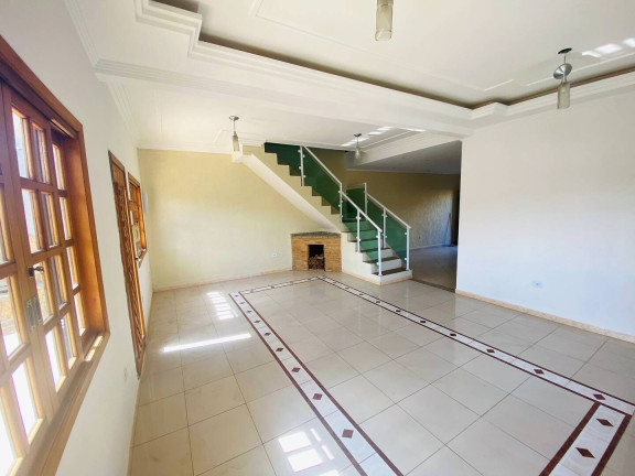 Imagem Casa com 3 Quartos à Venda, 300 m² em Centro - Mairiporã Imagem Casa com 3 Quartos à Venda, 300 m² em Centro - Mairiporã