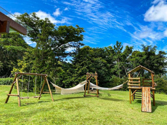 Imagem Imóvel com 9 Quartos à Venda, 220.000 m² em Serrinha - Teresópolis Imagem Imóvel com 9 Quartos à Venda, 220.000 m² em Serrinha - Teresópolis