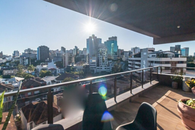 Imagem Imóvel com 4 Quartos à Venda, 335 m² em Rio Branco - Porto Alegre Imagem Imóvel com 4 Quartos à Venda, 335 m² em Rio Branco - Porto Alegre