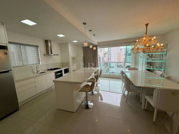 Imagem Apartamento com 3 Quartos à Venda, 115 m² em Centro - Balneário Camboriú